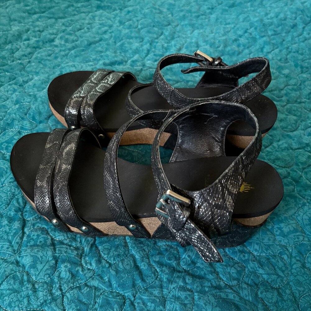 Volatile Wedge Black Silver Snake Python Buckle S… - image 1